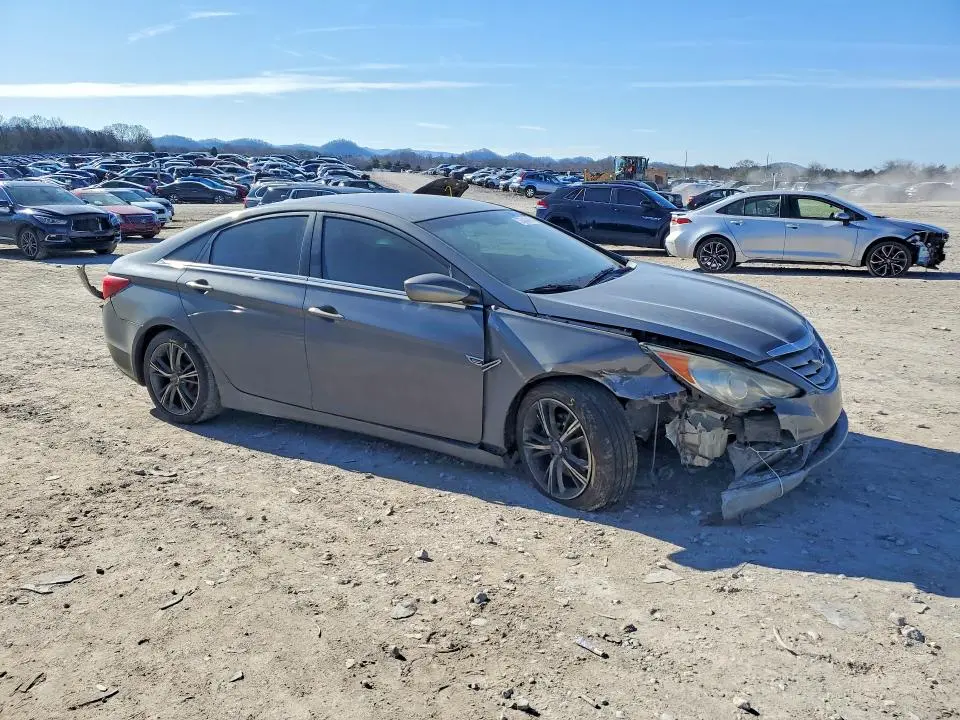 2011 HYUNDAI SONATA GLS  
