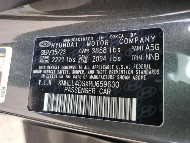 2024 HYUNDAI ELANTRA SE  