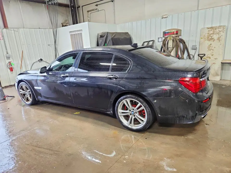 2013 BMW 750 LXI  