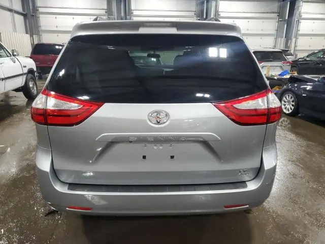 2015 TOYOTA SIENNA LE