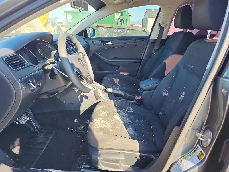 2016 VOLKSWAGEN JETTA SE  
