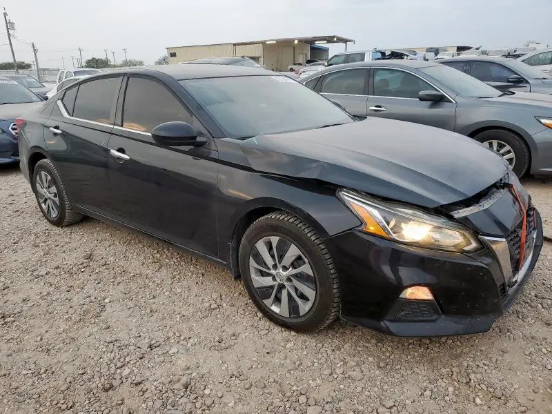 2019 NISSAN ALTIMA S  
