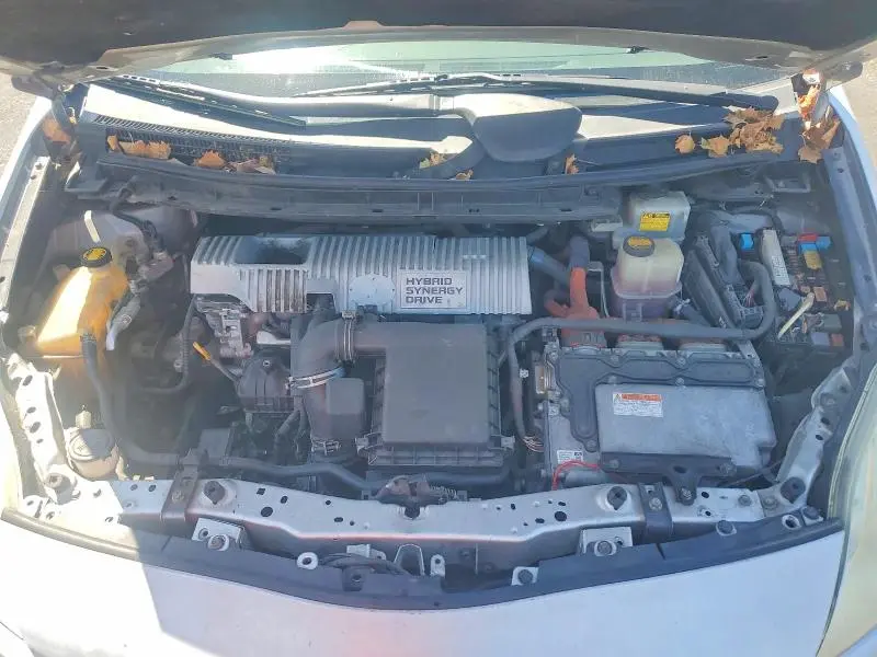 2011 TOYOTA PRIUS TWO  
