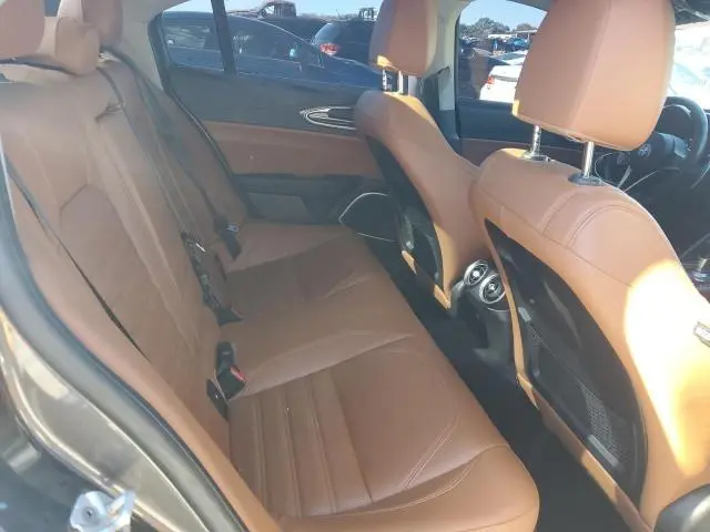 2017 ALFA ROMEO GIULIA TI  