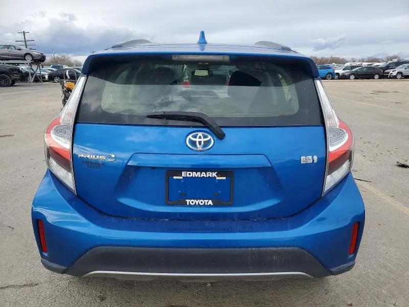2019 TOYOTA PRIUS C L  