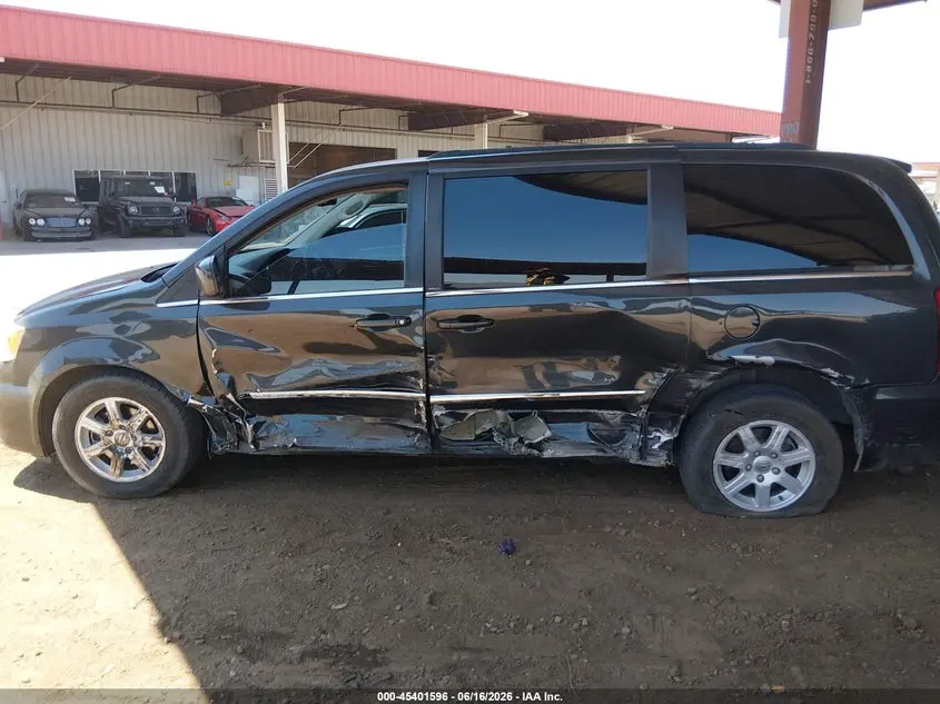 2012 CHRYSLER TOWN & COUNTRY TOURING