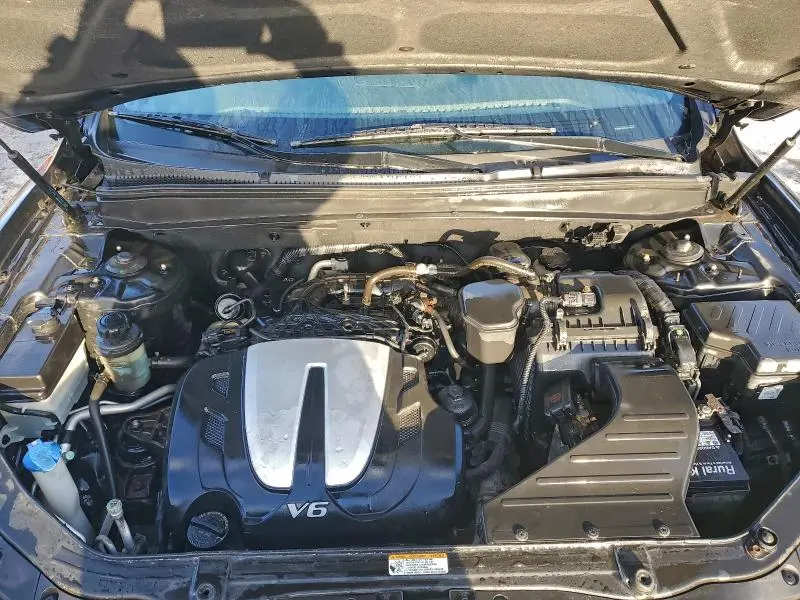 2010 HYUNDAI SANTA FE SE  