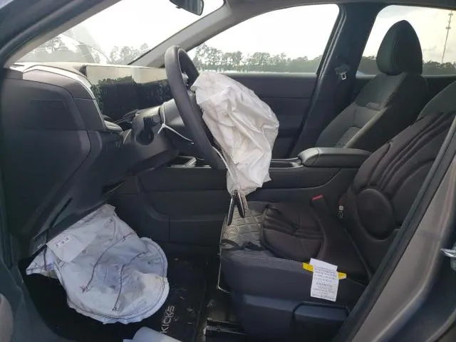 2025 NISSAN KICKS SV  