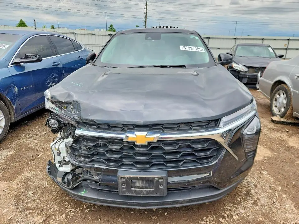 2024 CHEVROLET TRAX LS  
