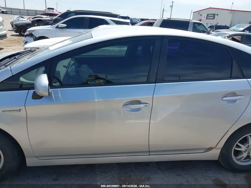 2011 TOYOTA PRIUS TWO
