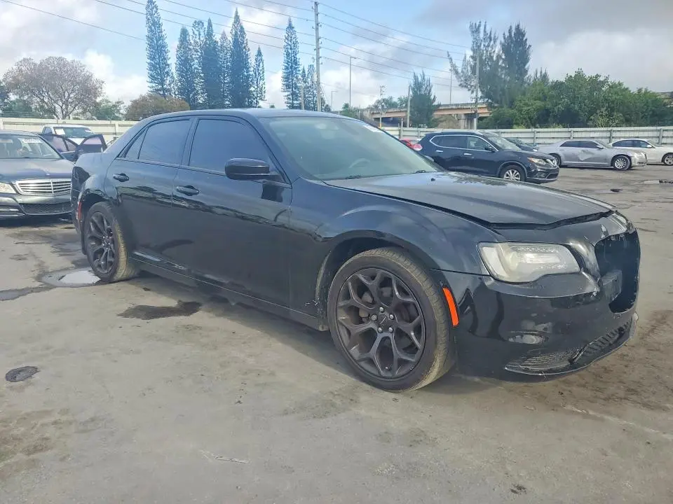 2019 CHRYSLER 300 TOURING  