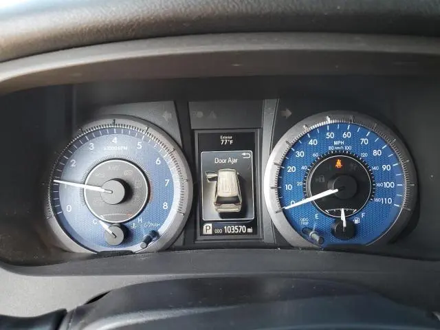 2018 TOYOTA SIENNA LE  