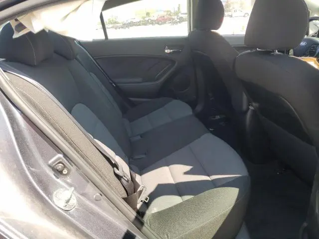2018 KIA FORTE LX  