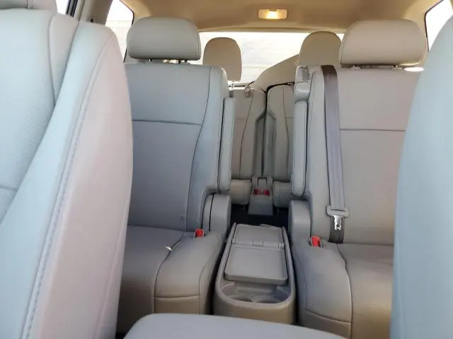 2013 TOYOTA HIGHLANDER LIMITED  