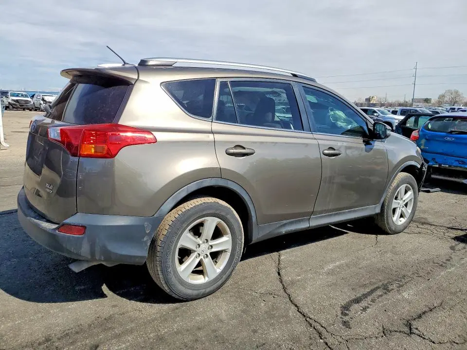 2013 TOYOTA RAV4 XLE  