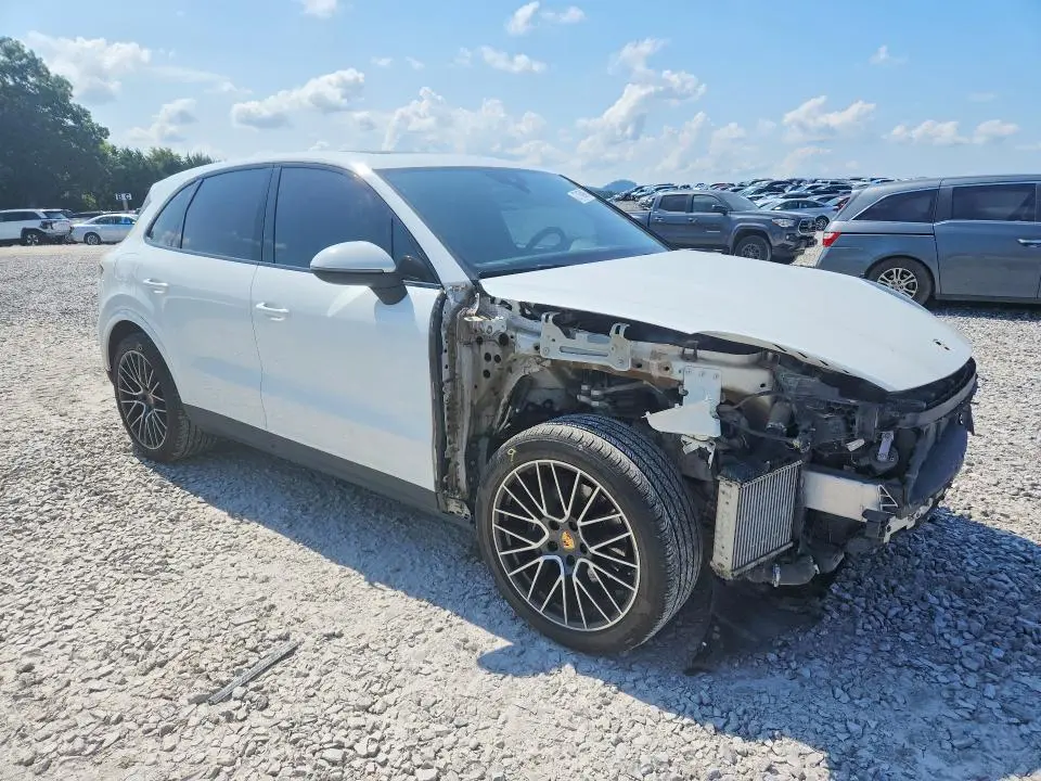 2019 PORSCHE CAYENNE   