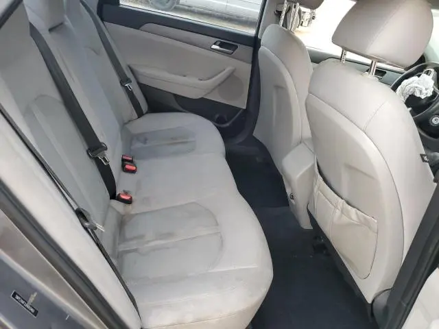 2018 HYUNDAI SONATA SE  