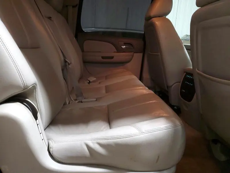 2013 CHEVROLET SUBURBAN K1500 LT  