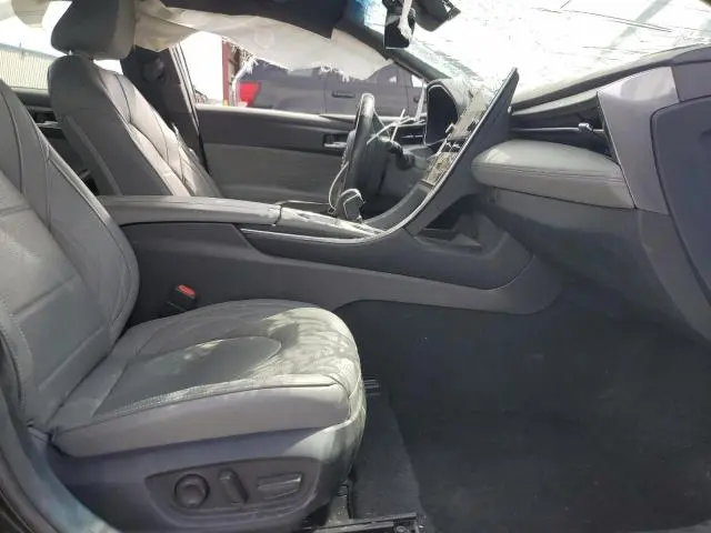 2019 TOYOTA AVALON XLE  