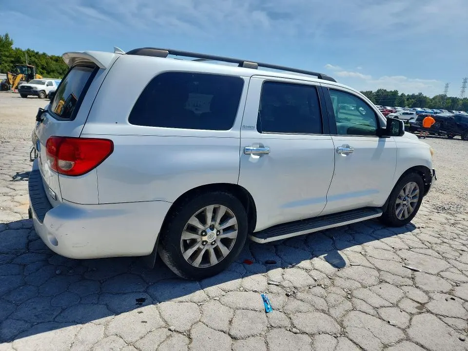 2010 TOYOTA SEQUOIA PLATINUM  