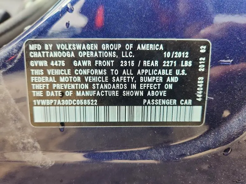 2013 VOLKSWAGEN PASSAT SE  