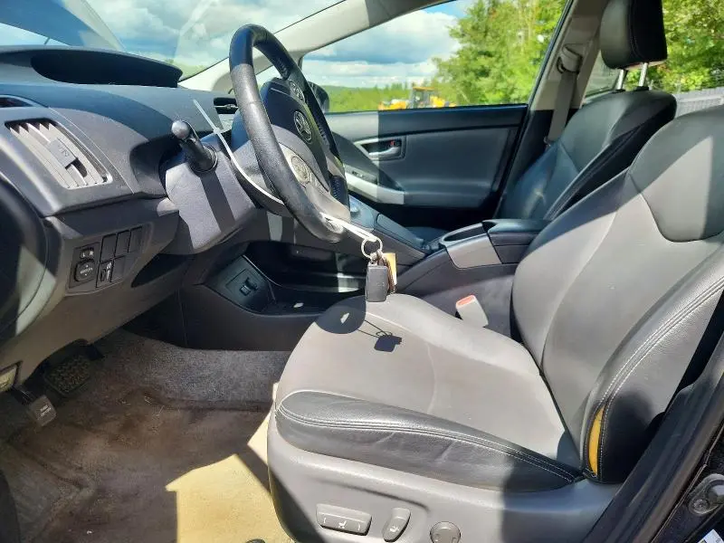 2015 TOYOTA PRIUS FOUR  