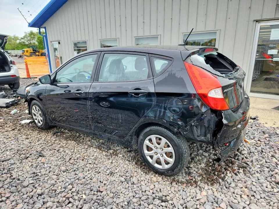 2013 HYUNDAI ACCENT GS  