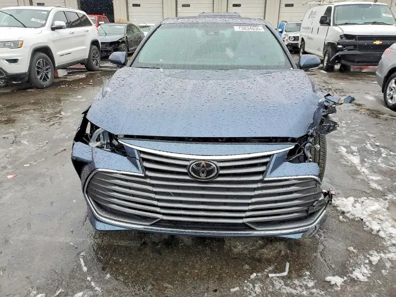 2020 TOYOTA AVALON XLE  