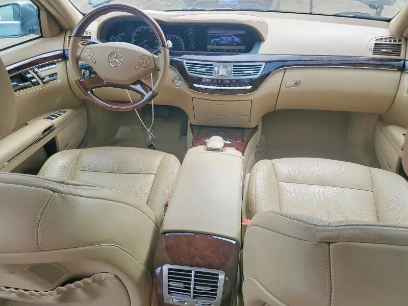 2011 MERCEDES-BENZ S 550  
