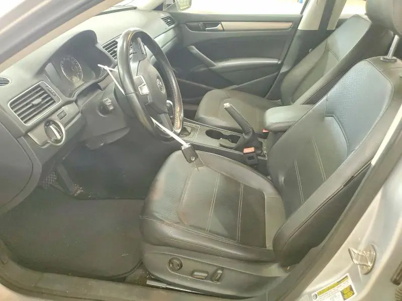 2015 VOLKSWAGEN PASSAT S  