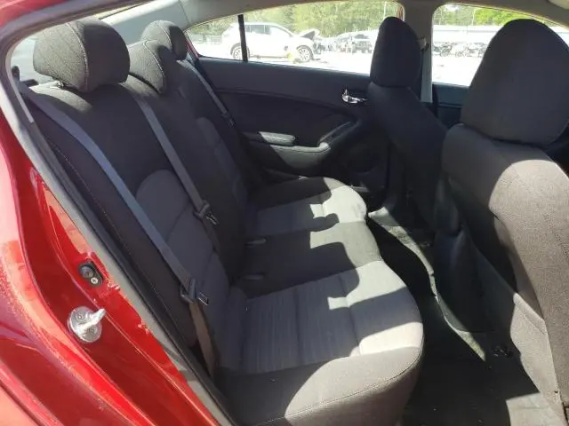 2017 KIA FORTE LX  