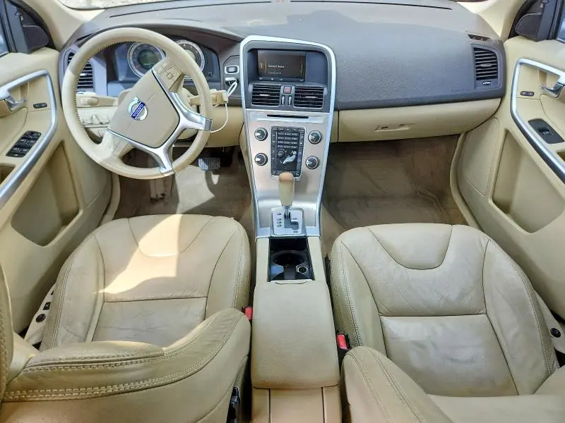 2011 VOLVO XC60 3.2  