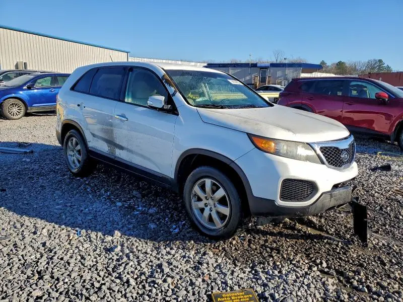 2013 KIA SORENTO LX  