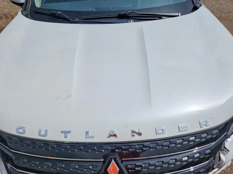 2023 MITSUBISHI OUTLANDER SE  