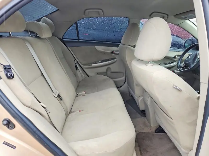 2011 TOYOTA COROLLA LE  