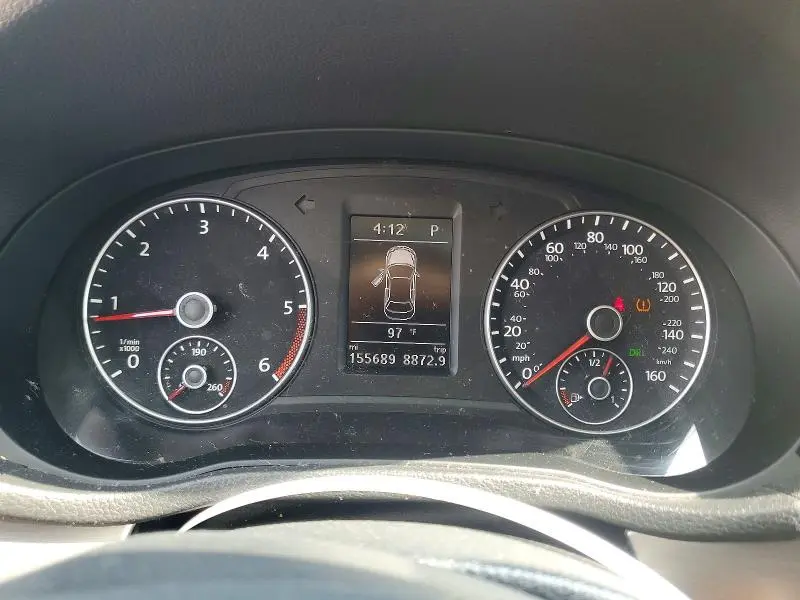 2015 VOLKSWAGEN PASSAT SE  