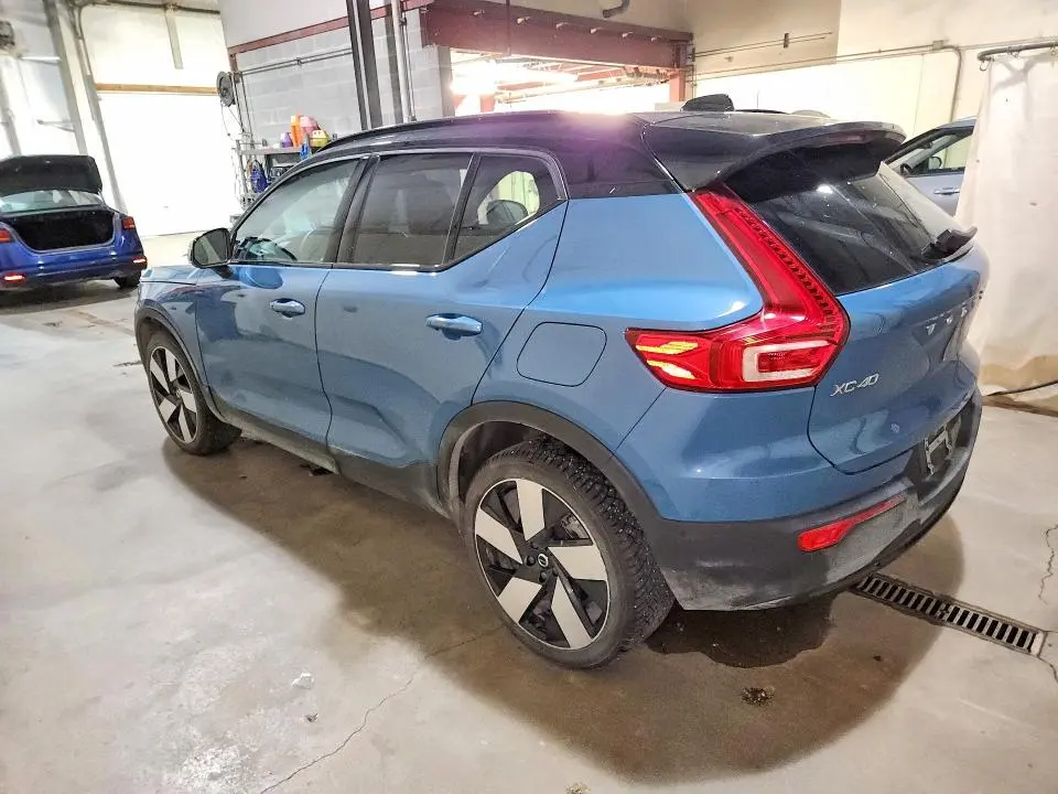 2023 VOLVO XC40 RECHARGE ULTIMATE  