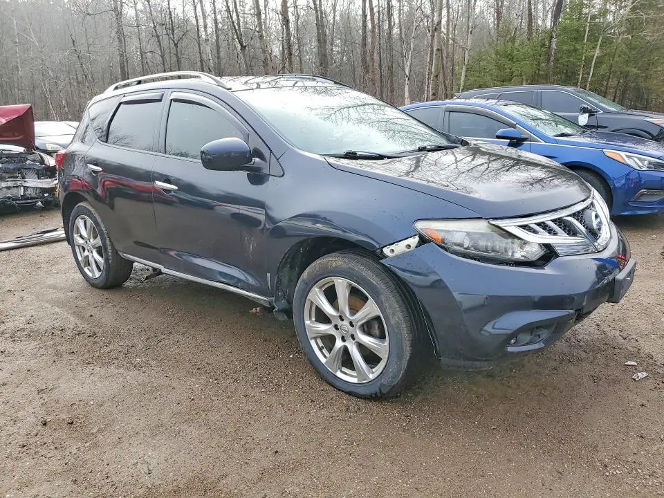 2013 NISSAN MURANO S  
