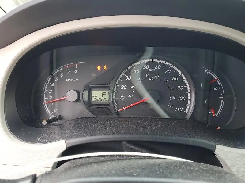 2012 TOYOTA SIENNA LE 8-PASSENGER  