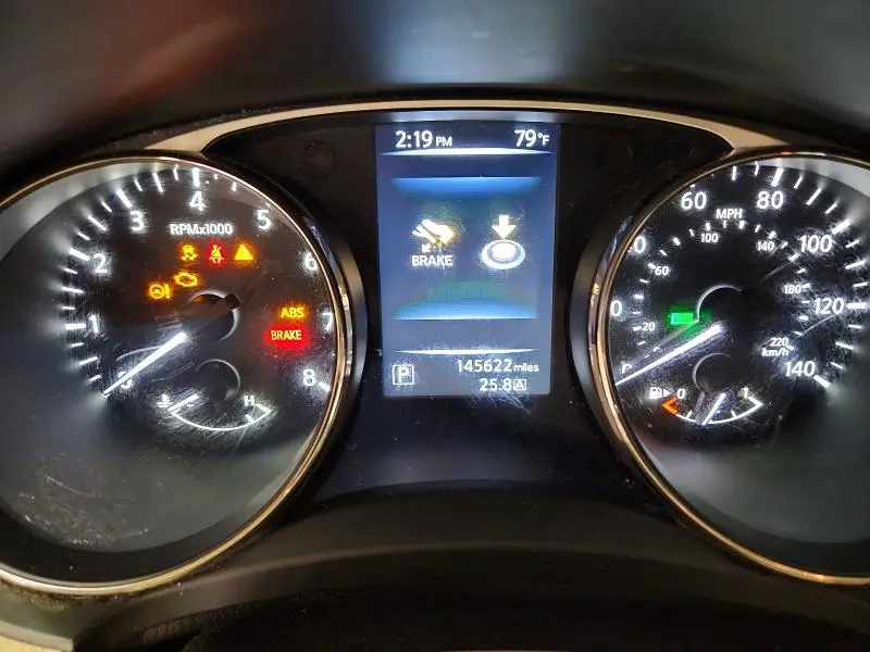 2015 NISSAN ROGUE SV  