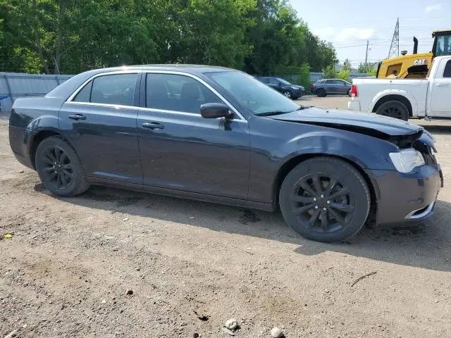 2016 CHRYSLER 300 LIMITED  