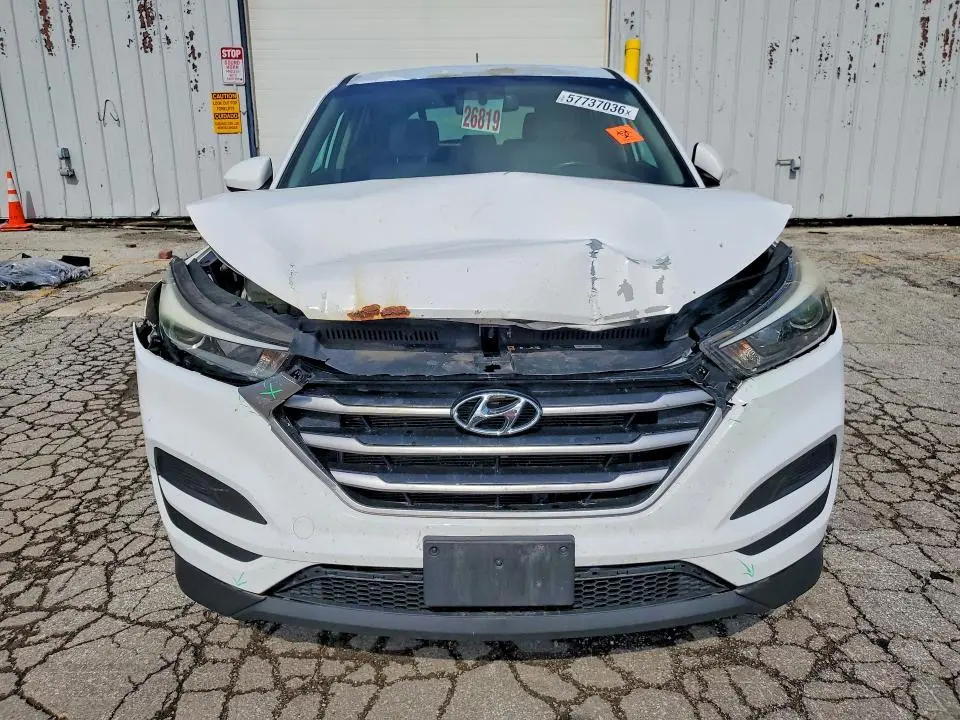 2017 HYUNDAI TUCSON SE  