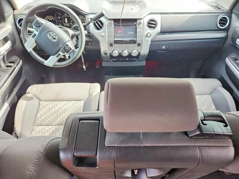 2018 TOYOTA TUNDRA SR5  