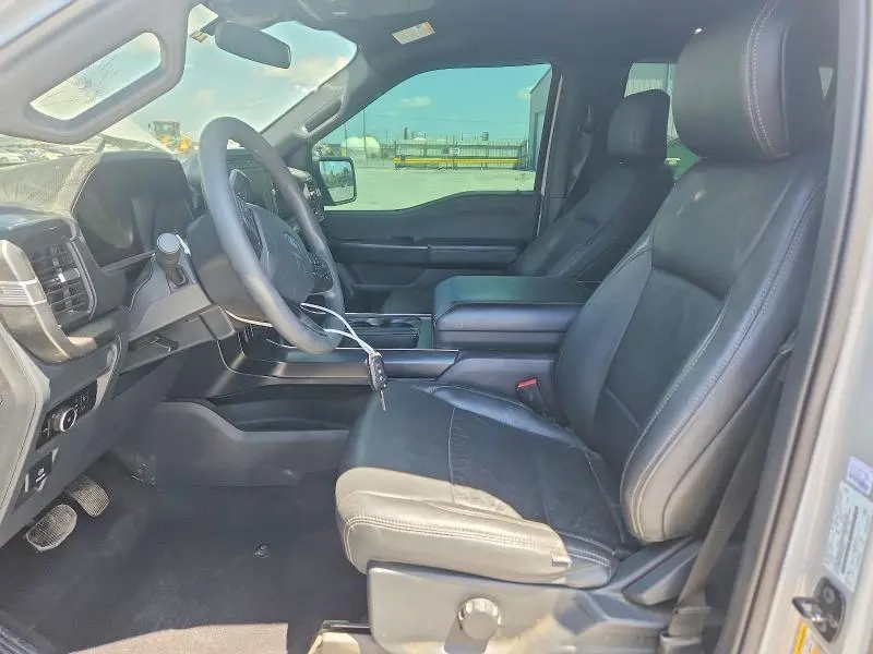 2024 FORD F150 STX  