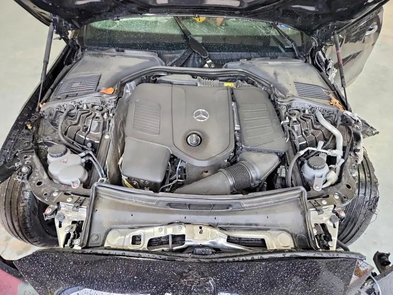 2024 MERCEDES-BENZ C 300  