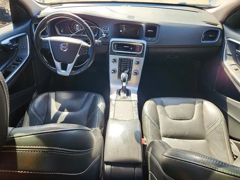 2017 VOLVO S60   