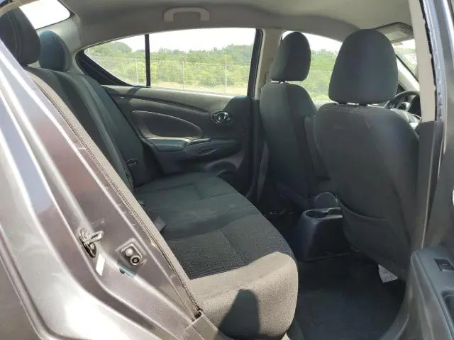 2019 NISSAN VERSA S  