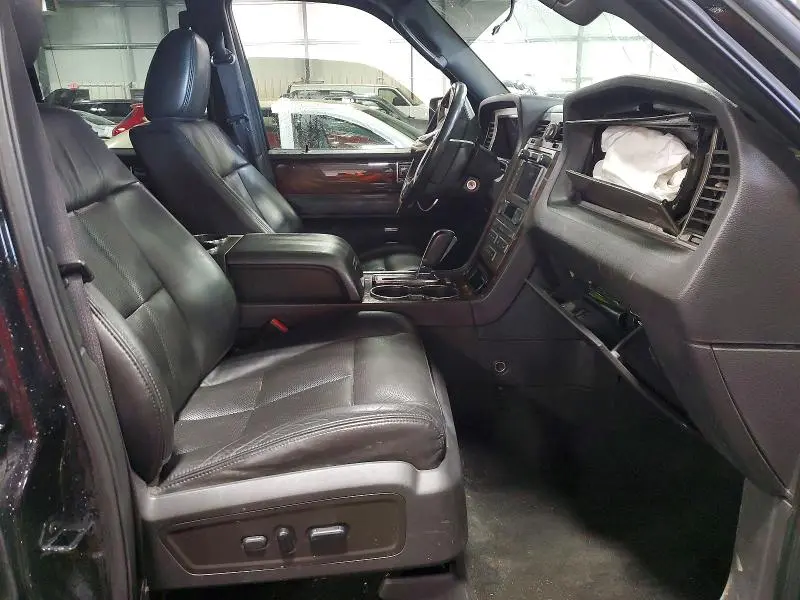 2012 LINCOLN NAVIGATOR   