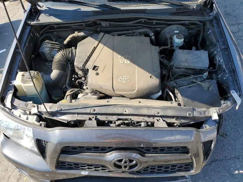 2011 TOYOTA TACOMA V6  