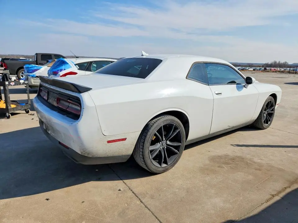 2018 DODGE CHALLENGER SXT  